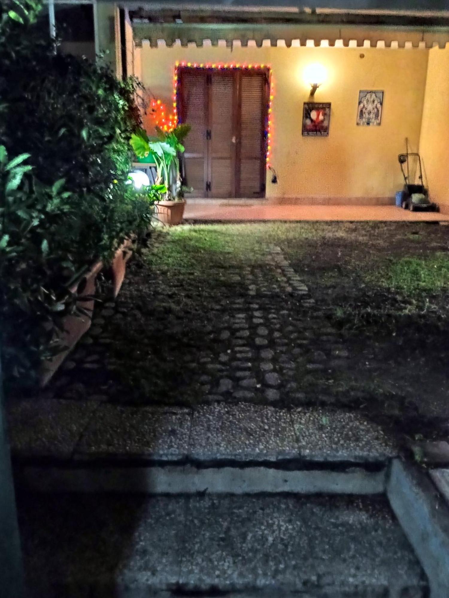 Апартаменти Bebadamo Ed Eva Villaggio del Fanciullo Екстер'єр фото